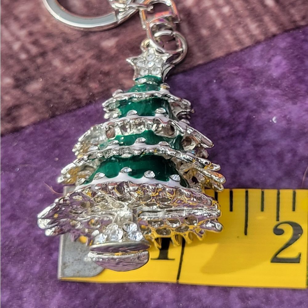 Christmas Tree Keychain - Picture 7 of 7